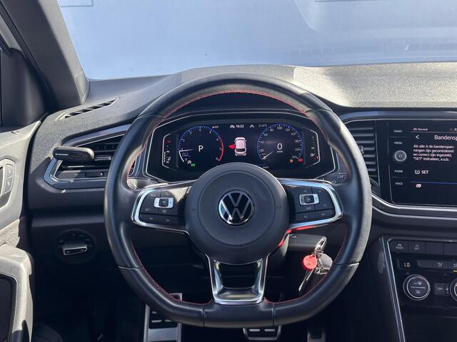 Volkswagen T-Roc 1.5 TSI Sport NLAuto | Two-tone metaal kleur | sport | Adap cruise |