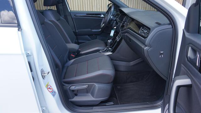 Volkswagen T-Roc 1.5 TSI 150PK DSG Sport & Black Style Pano.Dak Virtual Cockpit 18inch LM LED A-camera *Zeer Nette T-Roc*