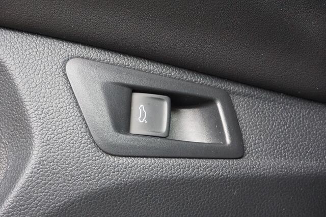 Volkswagen T-Roc 1.5 TSI R-Line Trekhaak/Navi!