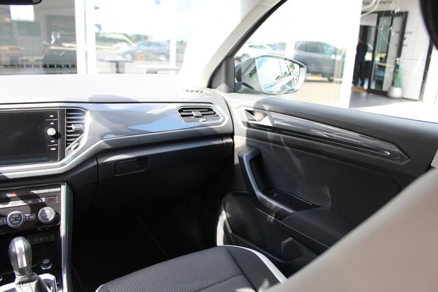 Volkswagen T-Roc 1.5 TSI Sport | Camera | Trekhaak | ACC |
