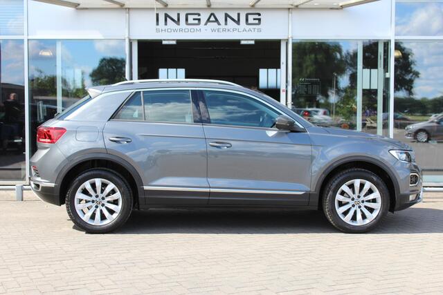 Volkswagen T-Roc 1.5 TSI Sport | Camera | Trekhaak | ACC |