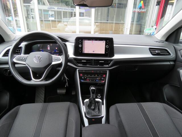 Volkswagen T-Roc 1.5 TSI 150pk DSG-aut. LIFE BNS / Navi / Trekhaak afn.baar / Stoelverw. / FABRIEKS garantie