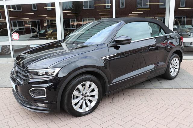 Volkswagen T-Roc Cabrio 1.5 TSI R-Line Automaat. Eerste eigenaar, nieuwstaat! Trekhaak.