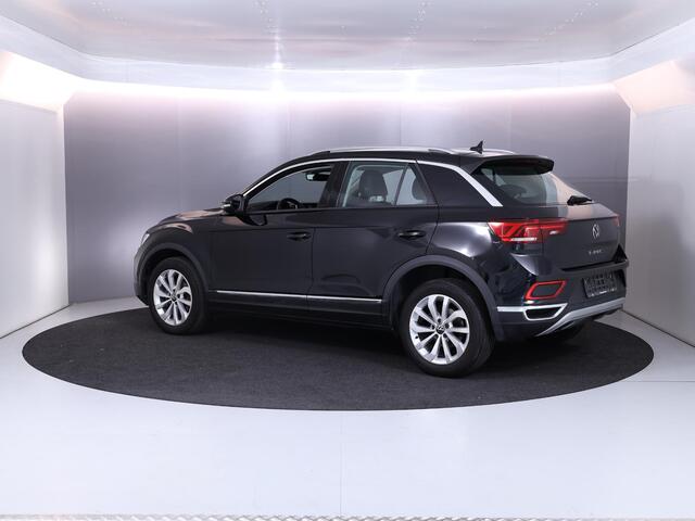 Volkswagen T-Roc 1.5 TSI Style 150 pk Automaat (DSG) | Navigatie via App | Parkeersensoren (Park assist) | Adaptieve cruise control | LED koplampen | Autom. airco | Apple Carplay/Android Auto |