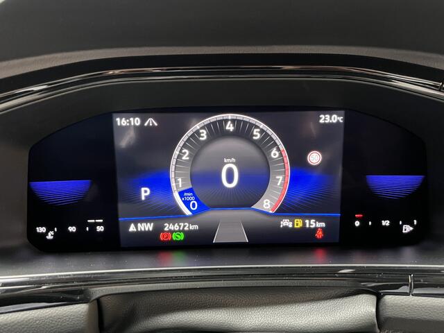 Volkswagen T-Roc Cabrio 1.5 TSI R-Line / AUTOMAAT/ 2X R-LINE/ BLACK-STYLE/ STUUR+STOEL VERWARM./ PARK.SENSOR.V+A/ CAMERA/ APP-CONNECT/ KEYLESS/ DRIVE-MODI/ ACC/ DAB/ NAVI/ CLIMA/ LED/ DIGITAL DASH/ ISOFIX/ 18'' LMV