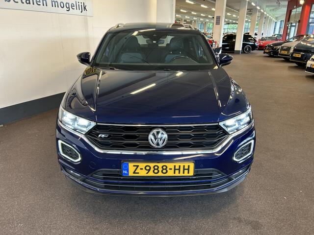 Volkswagen T-Roc 2.0 TSI 4Motion Sport Business 3X R-Line | Panoramadak | Digital dashboard | Adaptieve cruise control | Beats Audio | Achteruitrijcamera | Adaptief onderstel | Lane assist | Park assist | Dodehoeksdetectie | Elek. kofferklep | Apple carplay | Draadloze te