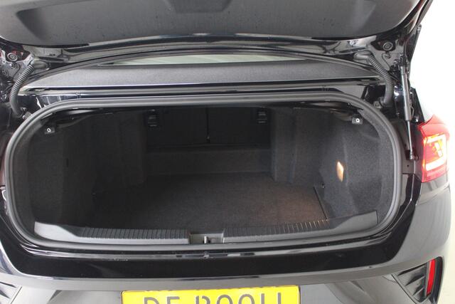 Volkswagen T-Roc Cabrio 1.5 TSI 150pk DSG (2x) R-Line | Navigatie | App Connect | Leder | Beats Audio | LM'19