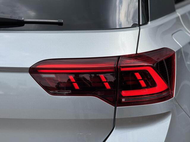 Volkswagen T-Roc 1.5 TSI R-Line | Trekhaak | Pano | Keyless | Camera