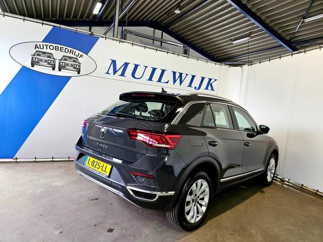 Volkswagen T-Roc 1.5 TSI Sport / LED / Virtual / NL Auto