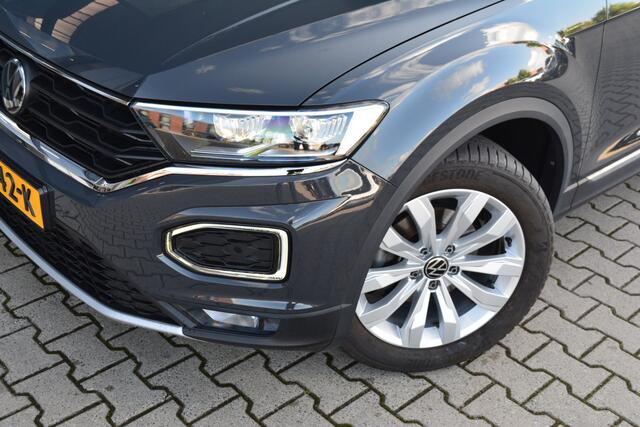 Volkswagen T-Roc 1.5 TSI Sport | ACC | Winter Pakket | DAB |