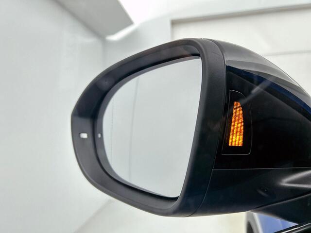 Volkswagen T-Roc Cabrio 1.0 TSI GOAL AD-CRUISE CAMERA NAVI