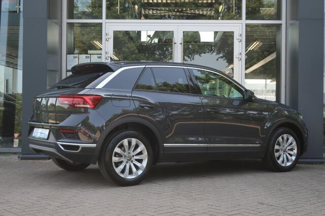 Volkswagen T-Roc 1.5 TSI 150PK, Trekhaak, Navi, Apple Carplay/ Android Auto, etc.