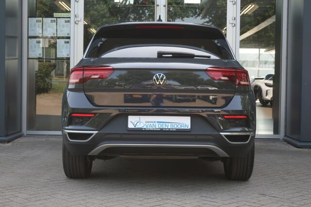 Volkswagen T-Roc 1.5 TSI 150PK, Trekhaak, Navi, Apple Carplay/ Android Auto, etc.