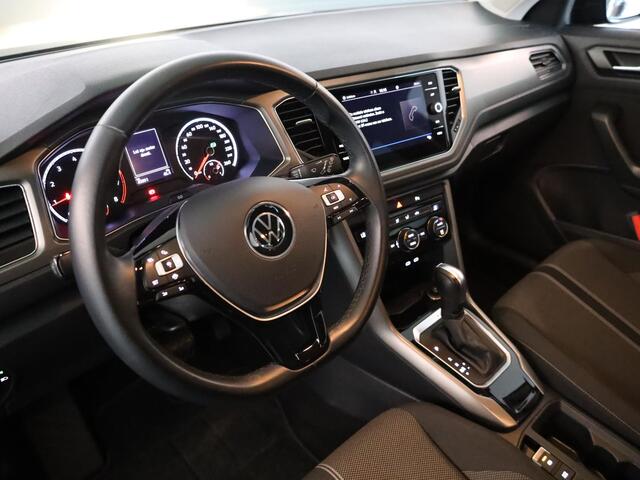 Volkswagen T-Roc 1.5 TSI Style 150 pk Automaat (DSG) | Navigatie | Parkeersensoren | Achteruitrijcamera | Adaptieve cruise control | Autom. airco |