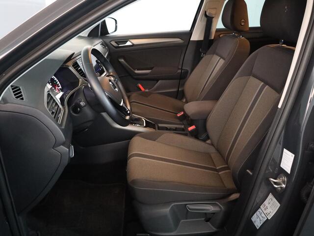 Volkswagen T-Roc 1.5 TSI Style 150 pk Automaat (DSG) | Navigatie | Parkeersensoren | Achteruitrijcamera | Adaptieve cruise control | Autom. airco |