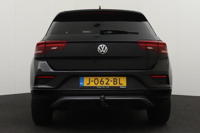 Volkswagen T-Roc 1.5 150 PK Aut. TSI R-Line Black-Edition Camera Trekhaak Dodehoek