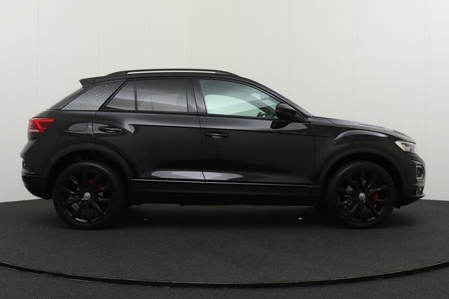 Volkswagen T-Roc 1.5 150 PK Aut. TSI R-Line Black-Edition Camera Trekhaak Dodehoek