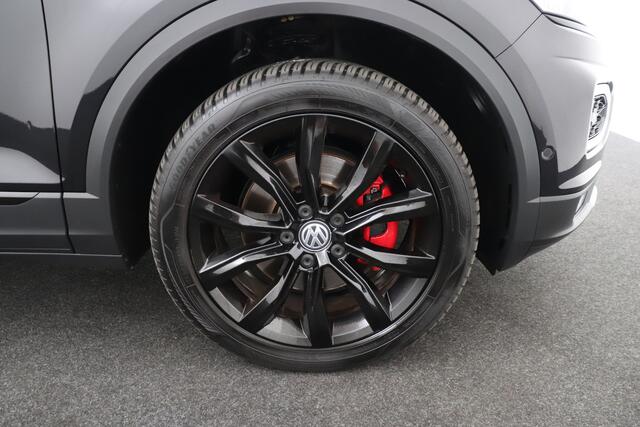 Volkswagen T-Roc 1.5 150 PK Aut. TSI R-Line Black-Edition Camera Trekhaak Dodehoek