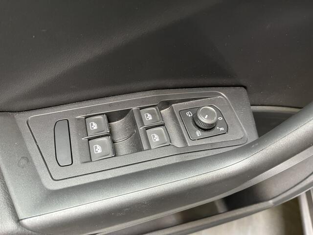 Volkswagen T-Roc Cabrio 1.5 TSI R-Line / AUTOMAAT/ LEER/ BEATS/ ADAPT. CRUISE/ DIGITAL DASH/ PARK. SENSOREN + CAMERA/ RIJ-MODI/ NAVI/ APP-CONNECT/ CLIMA/ STOEL-STUUR VERWARM.