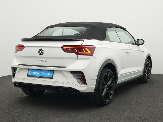 Volkswagen T-Roc Cabrio 1.5 TSI 150 pk DSG R-Line | Leder | Navigatie Discover Pro | IQ Light | Beats Audio | Stuur-/stoelverwarming | Achteruitrijcamera
