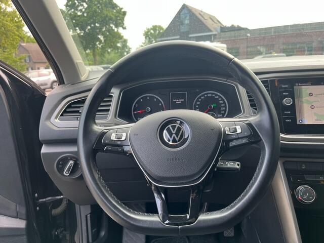 Volkswagen T-Roc 1.5 TSi 150pk Automaat Navi Carplay Airco bj2021