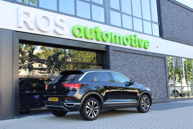 Volkswagen T-Roc 1.0 TSI Style Business | STOELVERWARMING | NAVI | PDC | CARPLAY |