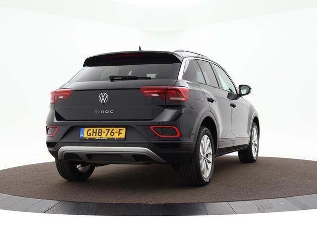 Volkswagen T-Roc 1.5 TSI 150pk DSG Life Edition · Camera · Side Assist · Parkeerassistent · Keyless · ACC · Apple/Android Car Play · 17"Velgen · 06-08-2028 of 100.000km