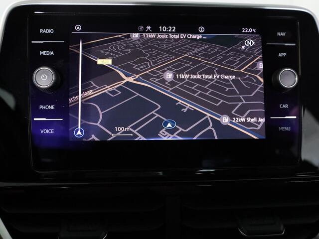 Volkswagen T-Roc 1.0 TSI R-Line Business 110 pk | Verlengde garantie | Navigatie | Parkeersensoren (Park assist) | Achteruitrijcamera | Keyless pakket | R-Line |