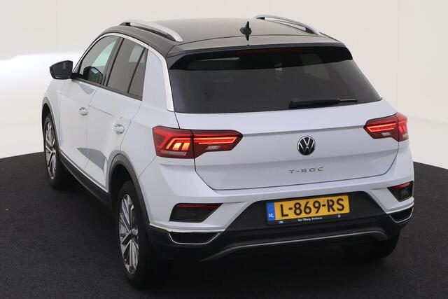 Volkswagen T-Roc 1.5 TSI Sport / Digitaal dashboard / LED / App connect / Camera / Parkeersensoren V+A /