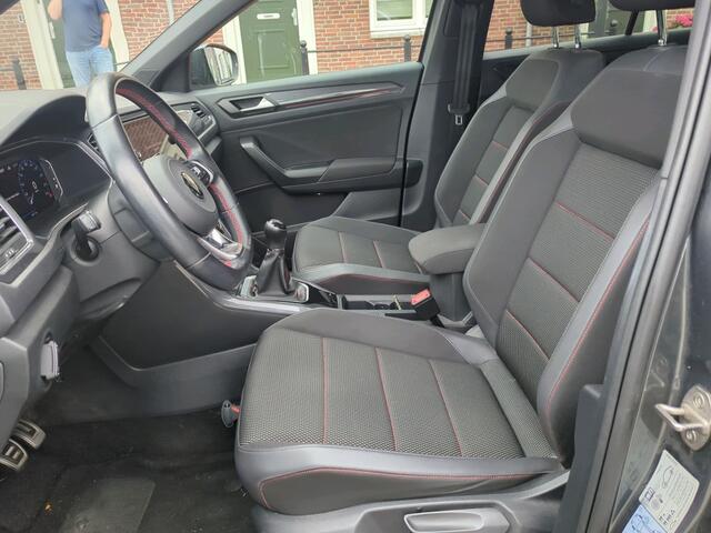 Volkswagen T-Roc 1.5 TSI 150 PKSport / ADAPT. CRUISE/ PARK. SENSOREN + CAMERA/ BLUETOOTH/ CLIMA/ LED/ 17" LMV