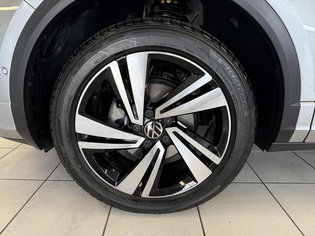Volkswagen T-Roc 1.5 TSI R-Line DSG 150PK *LM18*ADAP*KEYL*IQ*CAM*