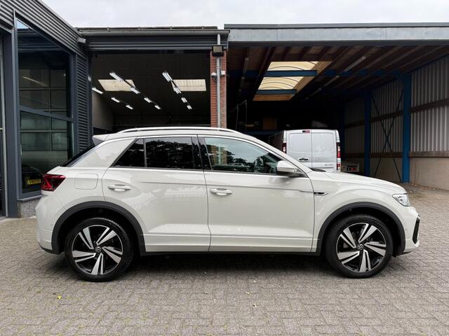 Volkswagen T-Roc 1.5 TSI R-LINE / MATRIX /PANORAMA /TREKHAAK / ADAPTIVE / VIRTUAL /MASSAGE