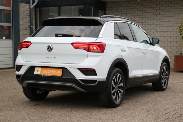 Volkswagen T-Roc 1.0 TSI Style | LED | Adaptive Cruise | Lane Assist |