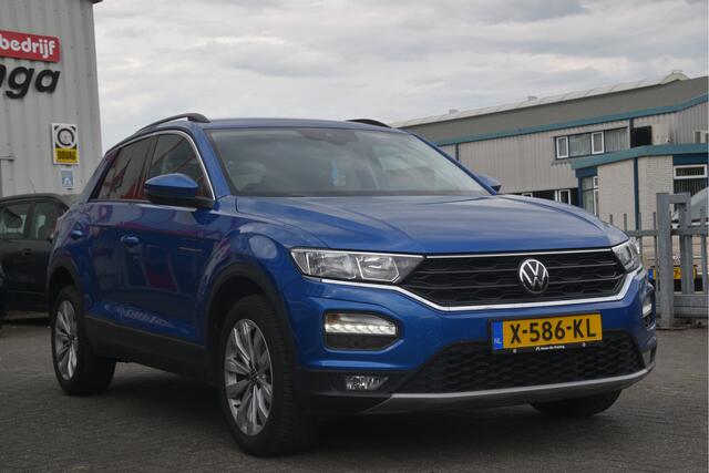 Volkswagen T-Roc 1.0 TSI Style Business Carplay | Adaptive cruise | 17 inch | DAB | Bluetooth | PDC