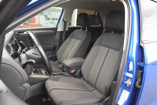 Volkswagen T-Roc 1.0 TSI Style Business Carplay | Adaptive cruise | 17 inch | DAB | Bluetooth | PDC