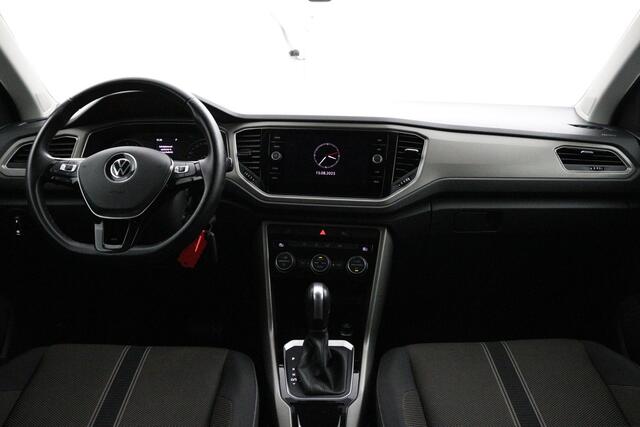 Volkswagen T-Roc 1.5 TSI Style | Parkeersensoren | Navigatie | Parkeercamera