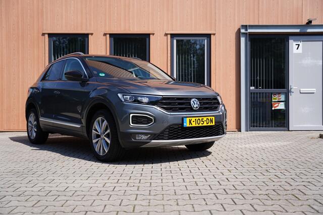 Volkswagen T-Roc 1.5 TSI Style | Facelift | Trekhaak | Camera