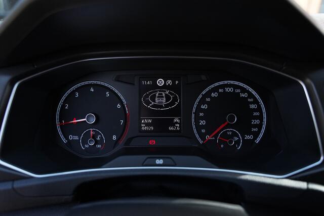 Volkswagen T-Roc 1.5 TSI Style | Facelift | Trekhaak | Camera