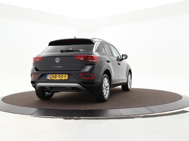 Volkswagen T-Roc 1.5 Tsi 150pk DSG Life Edition · Camera · Dodehoeksensor · Apple/Android Car Play · Keyless · P-Sensoren · Park Assist · Garantie t/m 05-08-2028 of 100.000km