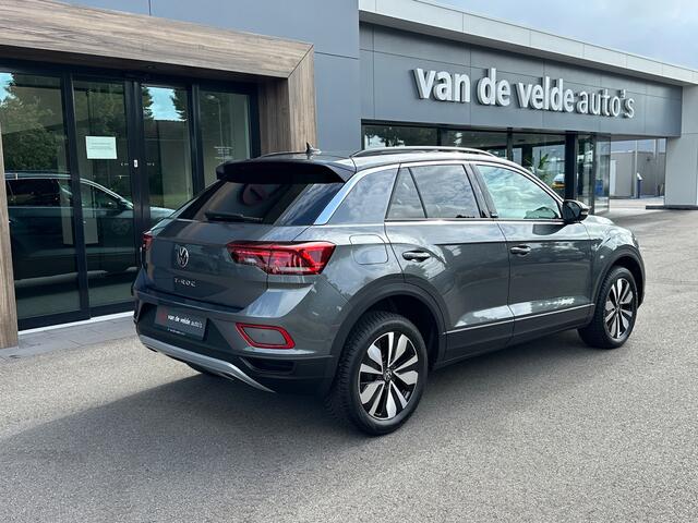 Volkswagen T-Roc 1.5 TSI 150pk Move | Navi | Carplay | Stoelverwarming | Rijlkaar incl. verlengde fabrieksgarantie