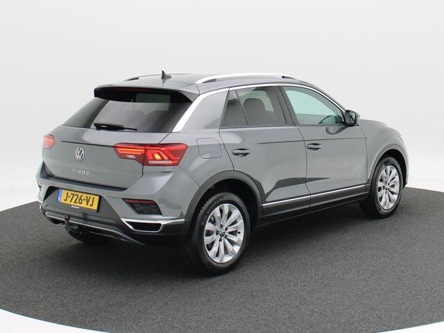 Volkswagen T-Roc 1.5 TSi 150 Pk Sport | Trekhaak | LED | Sensoren | Carplay | Adaptive Cruise | Climate Control | 17 Inch | 53.069 Km!!