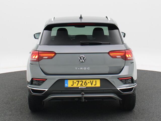 Volkswagen T-Roc 1.5 TSi 150 Pk Sport | Trekhaak | LED | Sensoren | Carplay | Adaptive Cruise | Climate Control | 17 Inch | 53.069 Km!!