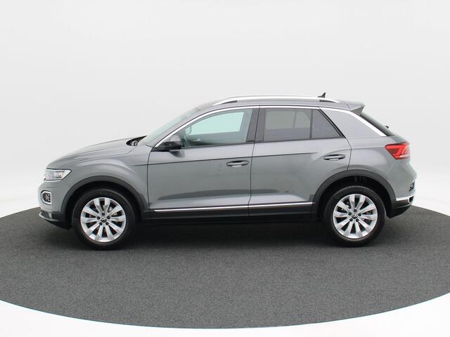 Volkswagen T-Roc 1.5 TSi 150 Pk Sport | Trekhaak | LED | Sensoren | Carplay | Adaptive Cruise | Climate Control | 17 Inch | 53.069 Km!!