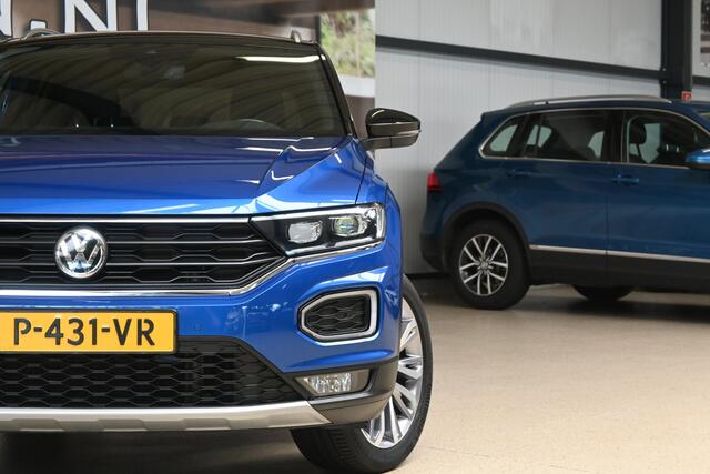Volkswagen T-Roc 1.5 TSI 150pk Sport | Elek. klep | Trekhaak | Two-tone |