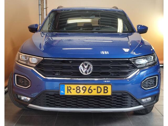 Volkswagen T-Roc 1.5 TSI Sport open dak | navi | carplay | cruise control | trekhaak