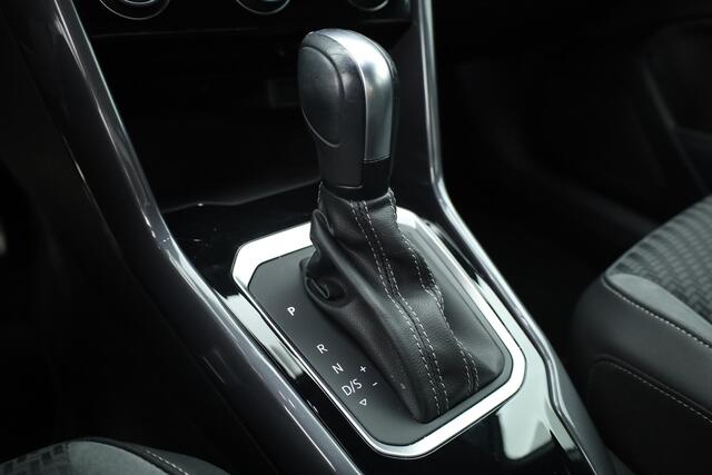 Volkswagen T-Roc 1.5 TSI Sport Business R-Line | Navi | Adapt. Cruise | Camera | Stoelverw. | CarPlay | PDC V+A