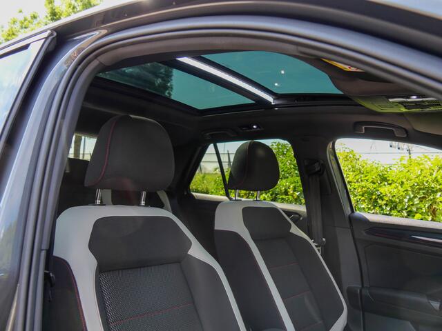 Volkswagen T-Roc 2.0 TSI 191PK 4Motion Automaat Sport | PANODAK | NAVIGATIE | CAMERA |