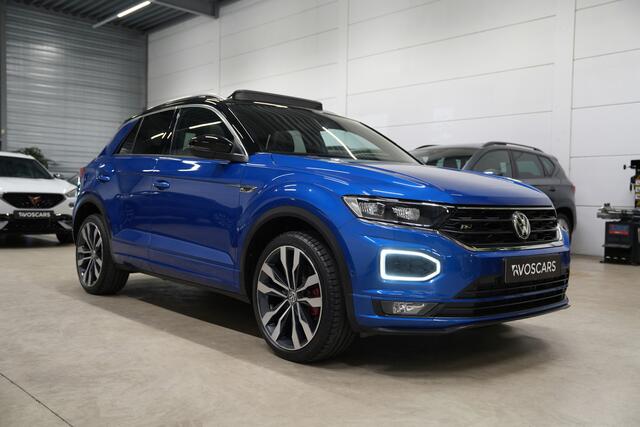 Volkswagen T-Roc 2.0 TSI 4Motion 3x R-Line DSG * Pano - Virtual - Trekhaak - 19" - Camera - ACC - App *