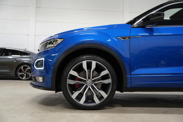 Volkswagen T-Roc 2.0 TSI 4Motion 3x R-Line DSG * Pano - Virtual - Trekhaak - 19" - Camera - ACC - App *
