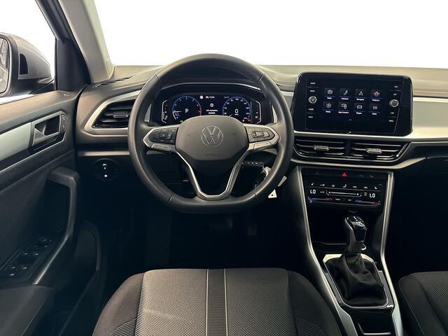 Volkswagen T-Roc 1.5 150pk TSI Life Edition Achteruitrijcamera 'Rear View' | Adaptive Cruise Control | Dodehoeksensoren